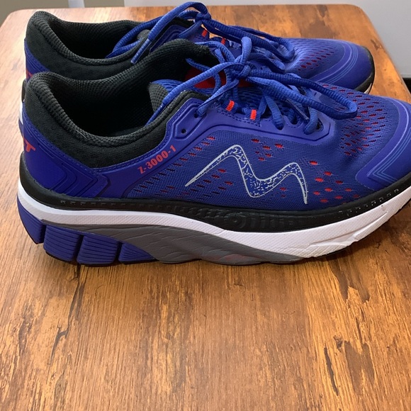 MBTs - Picture 4 of 6